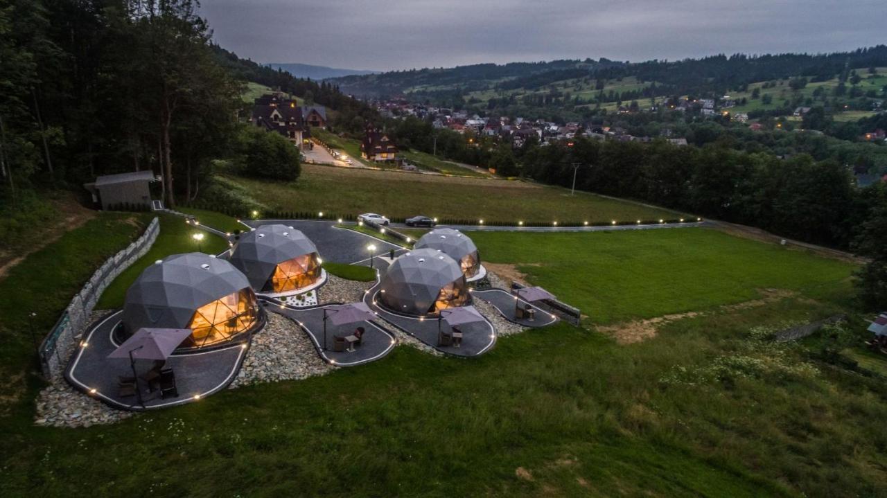 Отель Glamp Royal Бялы-Дунаец Экстерьер фото