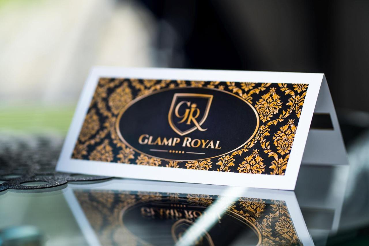 Отель Glamp Royal Бялы-Дунаец Экстерьер фото
